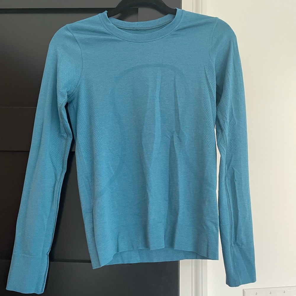 Lululemon run swiftly relax